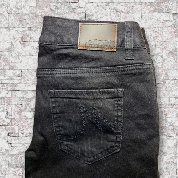 Maurice's Black Wash Low-rise Straight Jeans - Picture 4 of 6